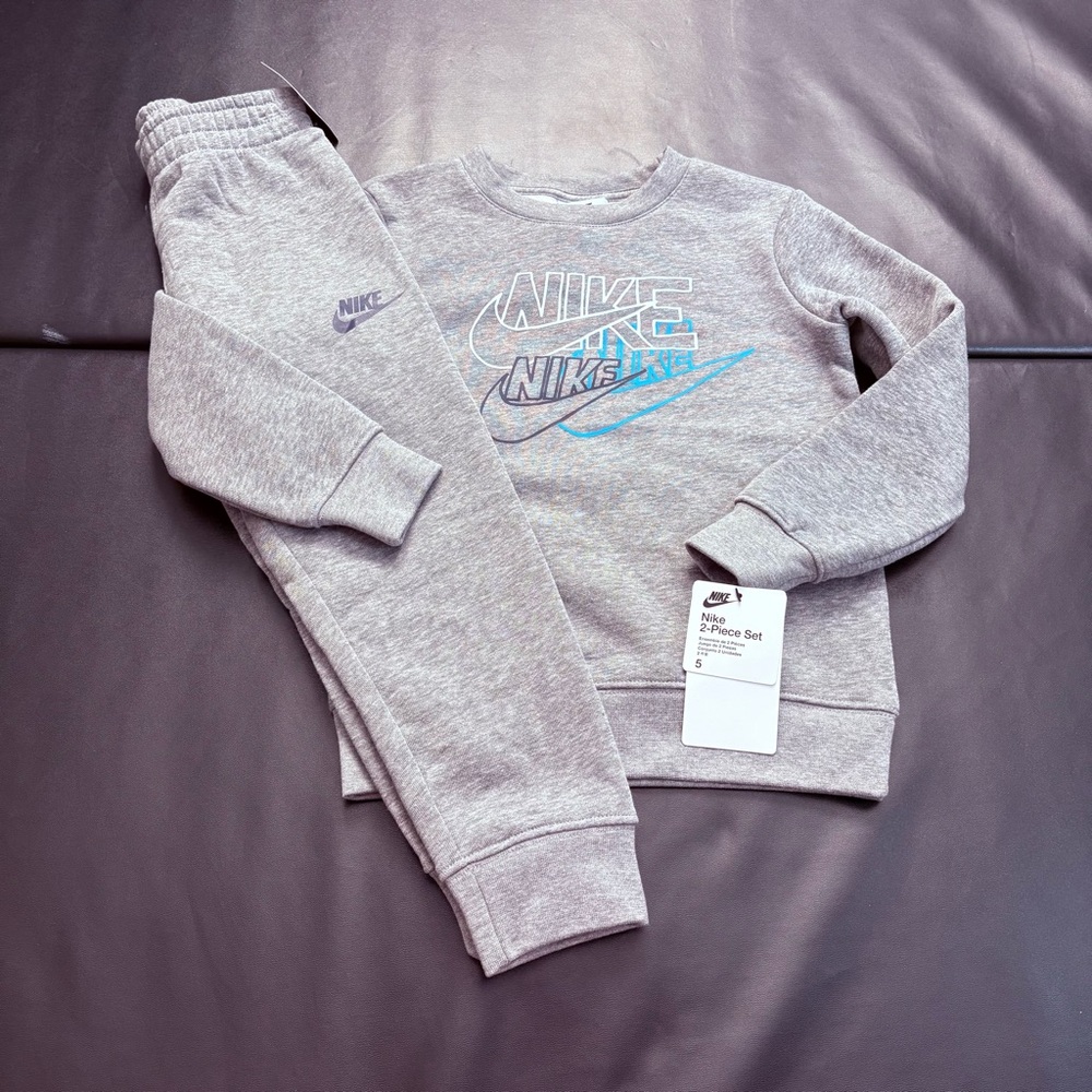 NWT Nike Sweats Set Boys Size 5